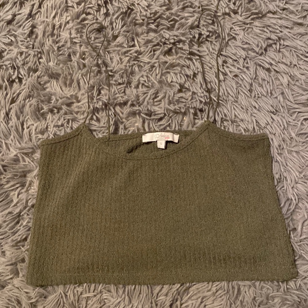 Can be worn like a tank top or bra. Size small